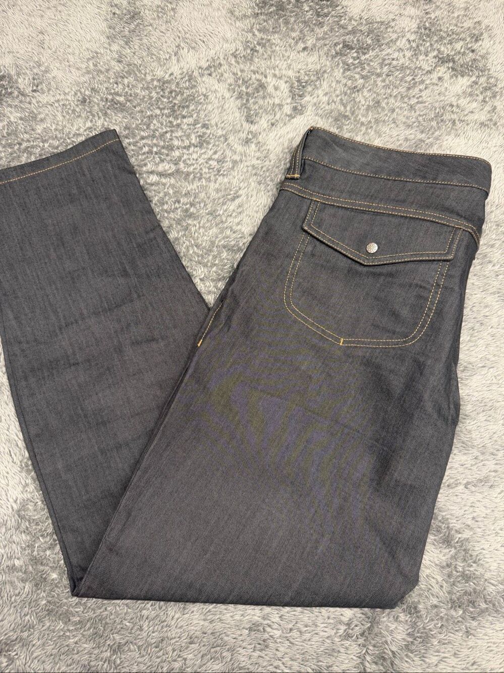Athleta Dark Wash Denim Women’s 14 Jeans. 36x29”.
